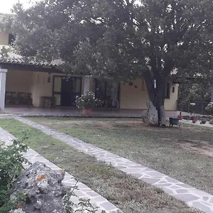 Alloggio per agriturismo La Tuva, Padru